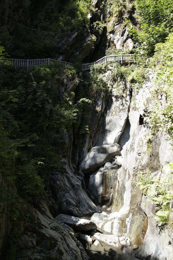 Lieu Secret Dans Les Alpes Suisses Villa Le Tretien Eksteriør billede